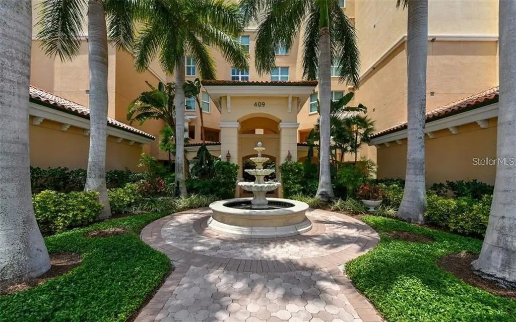 409 N Point Road 802, OSPREY