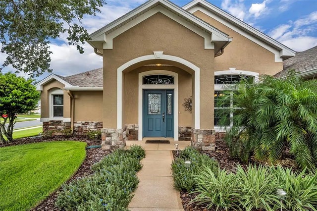 8923 Bridgeport Bay Circle, MOUNT DORA