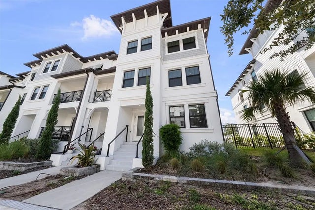 5351 Bridge Street 83, TAMPA