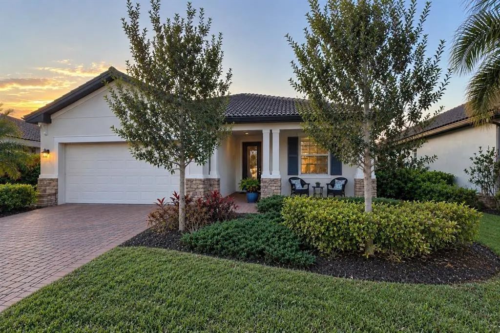 19393 Cruise Drive, VENICE