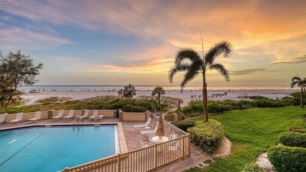 19 Whispering Sands Drive 201, SARASOTA