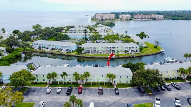 5023 Starfish Drive Se E, ST PETERSBURG