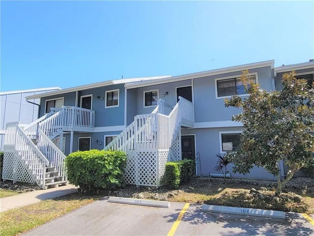 6033 34th Street W 104, BRADENTON
