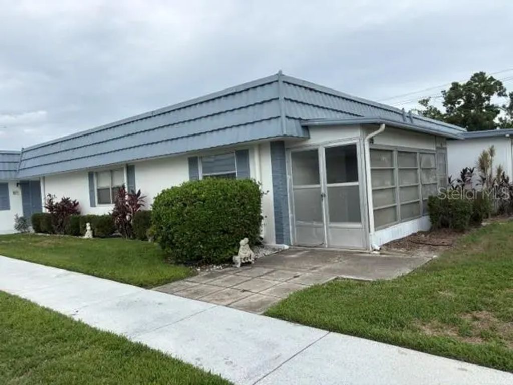 1901 Andover Way 26, SUN CITY CENTER