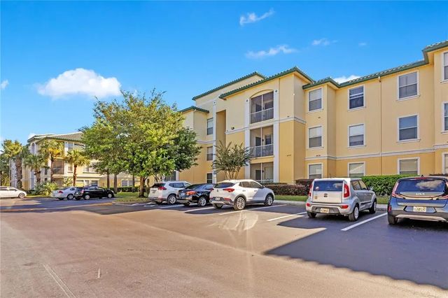 8809 Dunes Court 202, KISSIMMEE