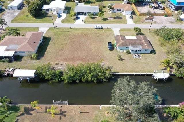 2702 Larkspur Drive, PUNTA GORDA