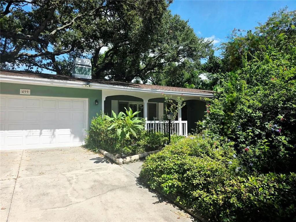 499 Jewel Court, BELLEAIR BLUFFS