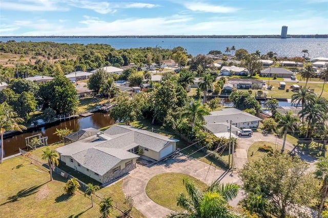 1366 Sunrise Drive, NORTH FORT MYERS