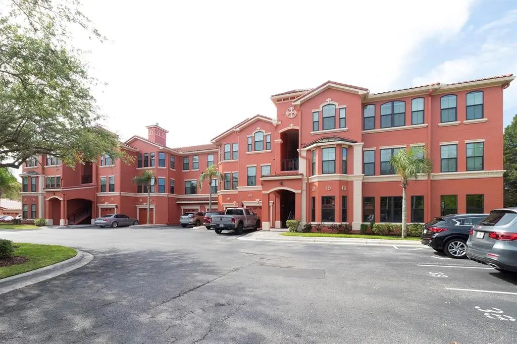 2713 Via Murano 221, CLEARWATER