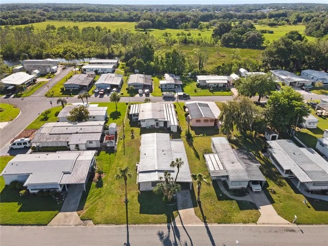 617 Coachwood Central, LEESBURG