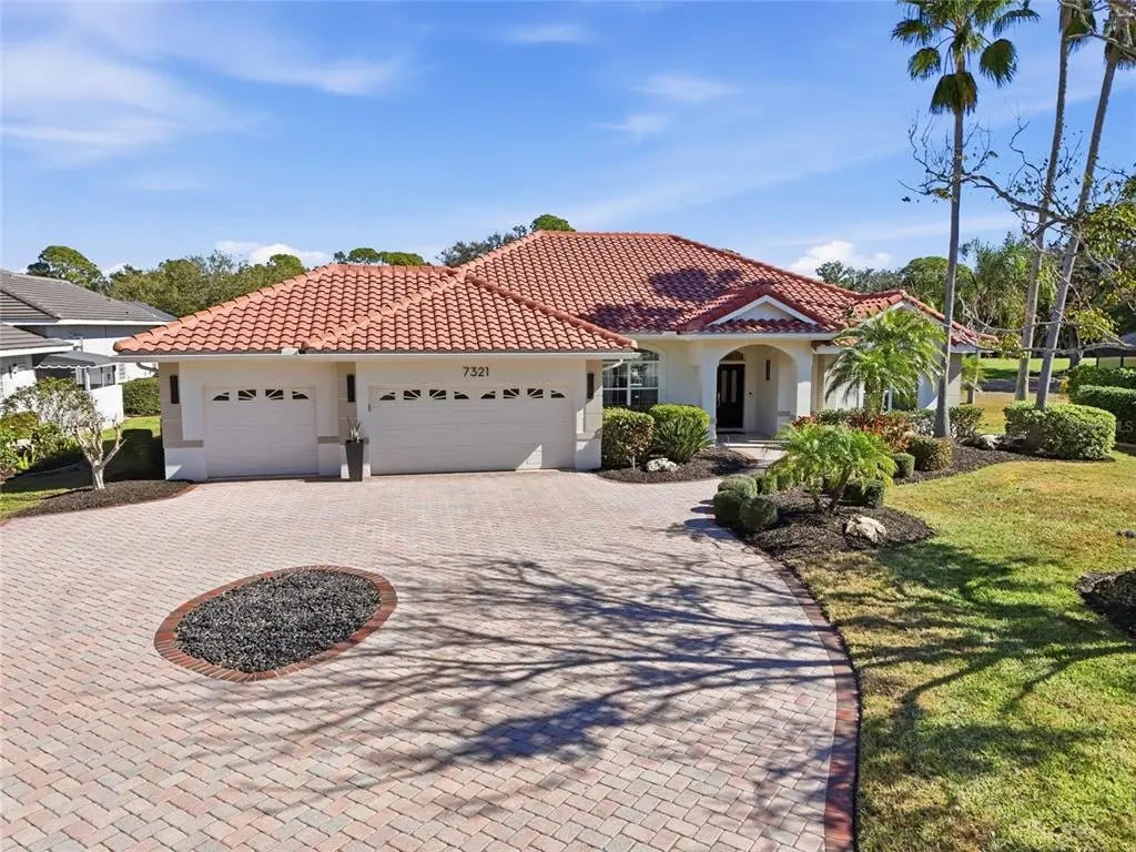 7321 Links Court, SARASOTA