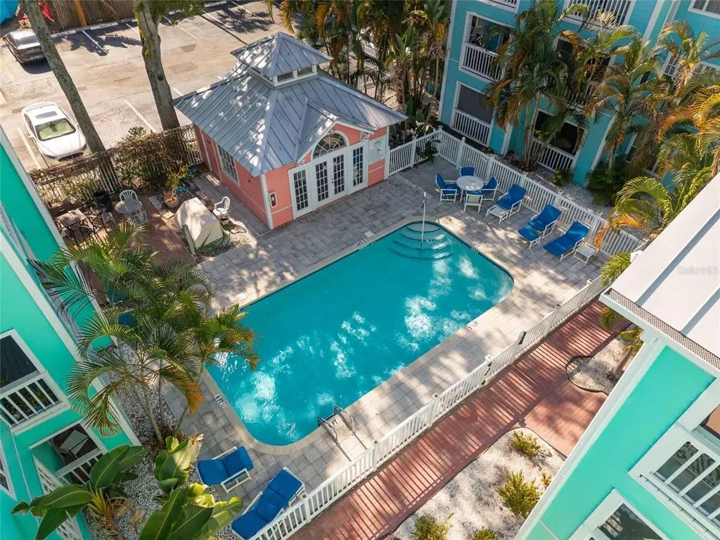 3002 W Cleveland Street B12, TAMPA