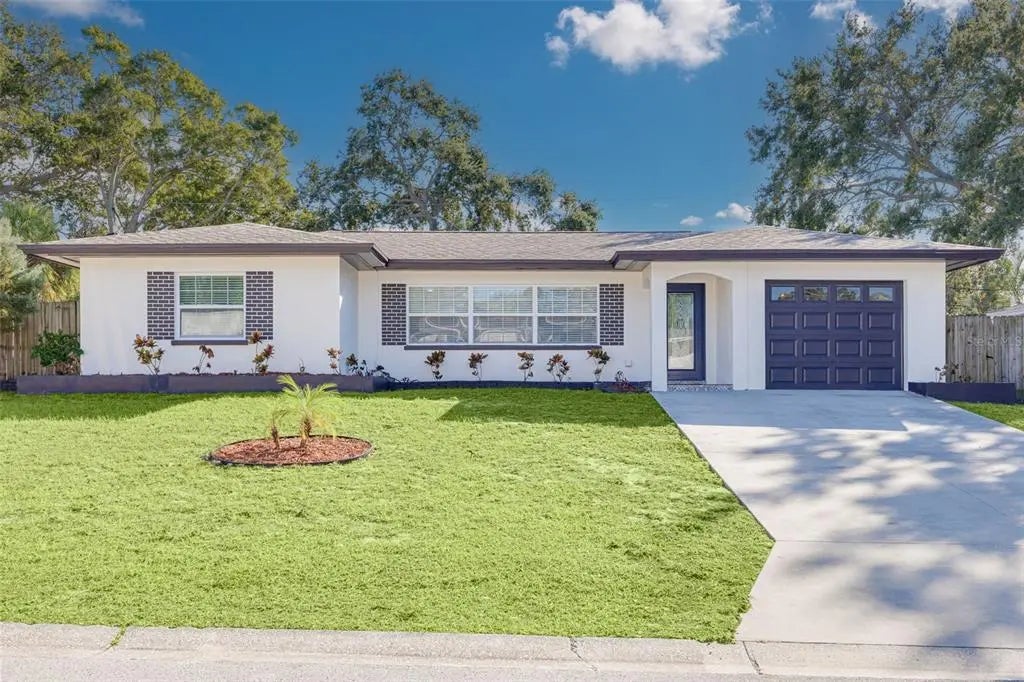 935 Hillwood Drive, DUNEDIN