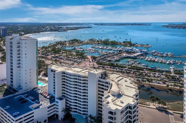 1255 N Gulfstream Avenue 407, SARASOTA