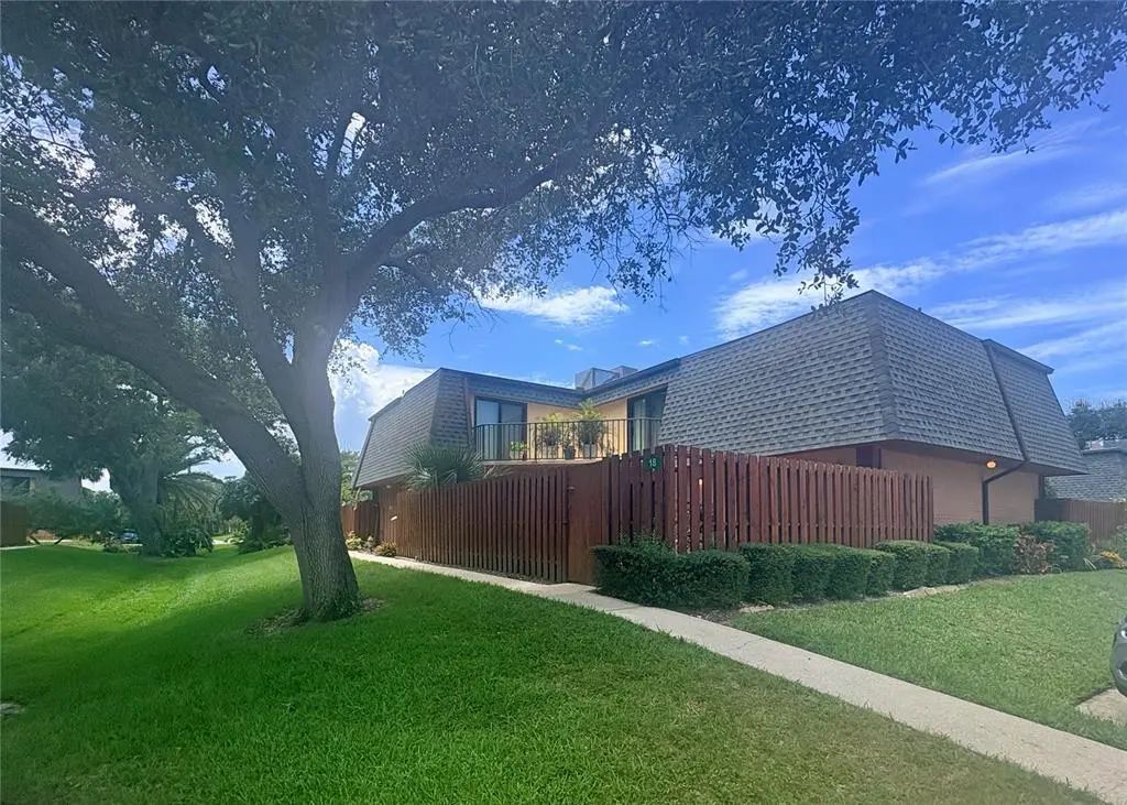 18 Cedar Dunes Drive, NEW SMYRNA BEACH