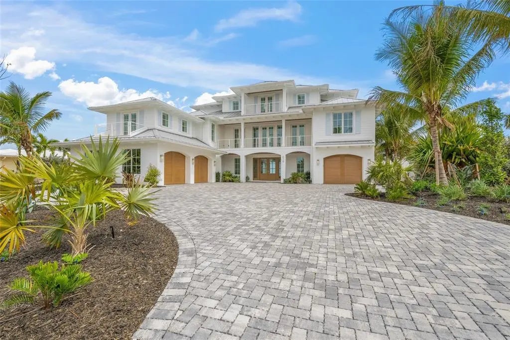 619 Key Royale Drive, HOLMES BEACH