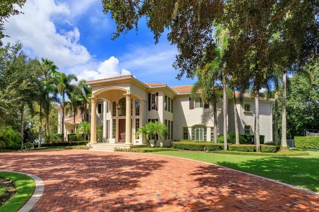 9935 Lake Louise Drive, WINDERMERE