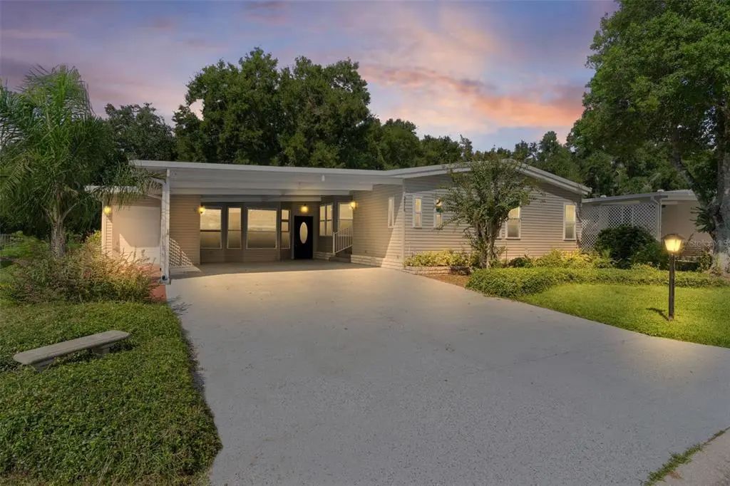 2616 Lake Grassmere Circle 1850, ZELLWOOD