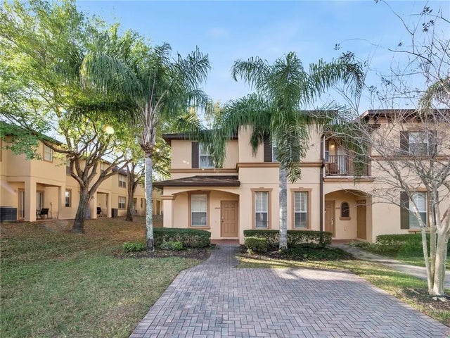 2909 Calabria Avenue, DAVENPORT