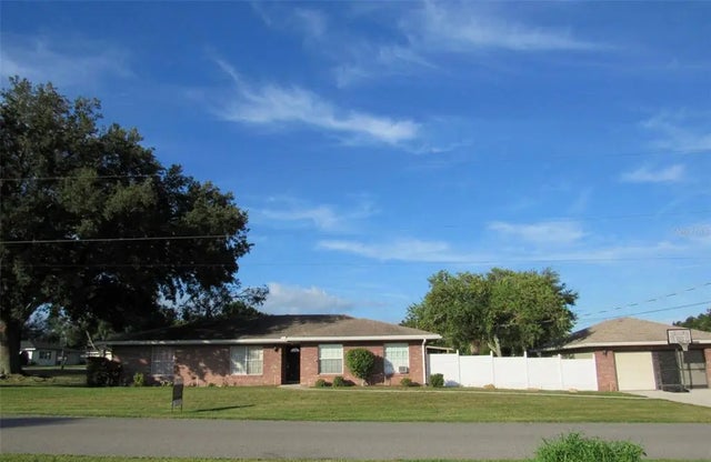202 Saint Lucie Road, WINTER HAVEN