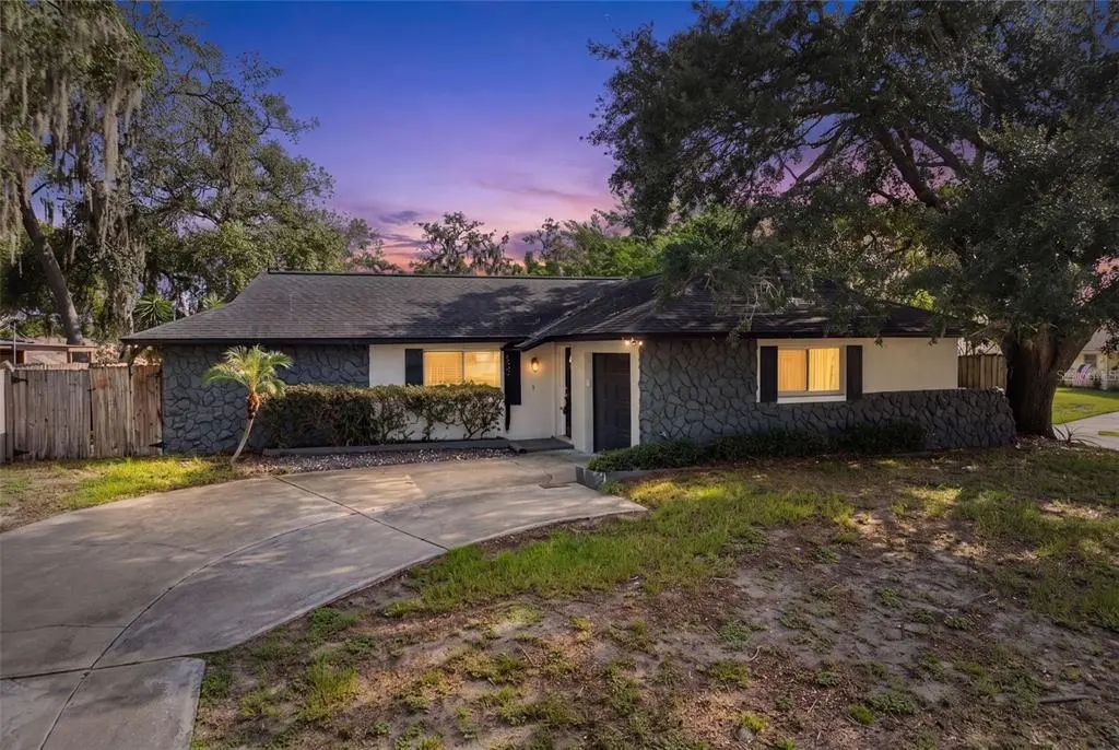 611 Pheasant Avenue, LONGWOOD
