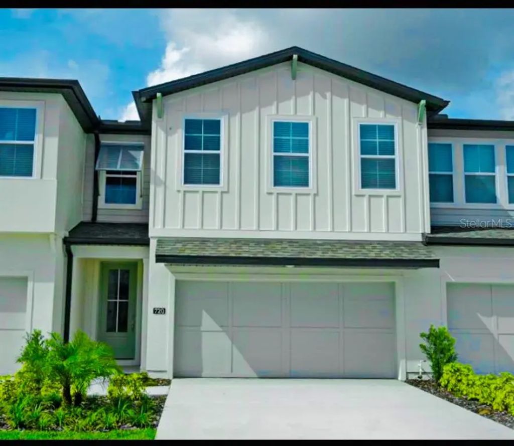 720 Benoi Drive, DAVENPORT