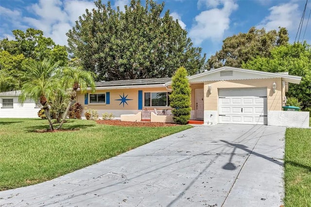 11149 Navajo Drive, ST PETERSBURG