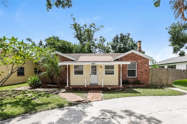 4320 46th Avenue N, ST PETERSBURG