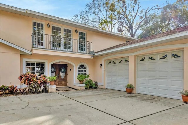 7201 Hodgewood Ct Court, TAMPA