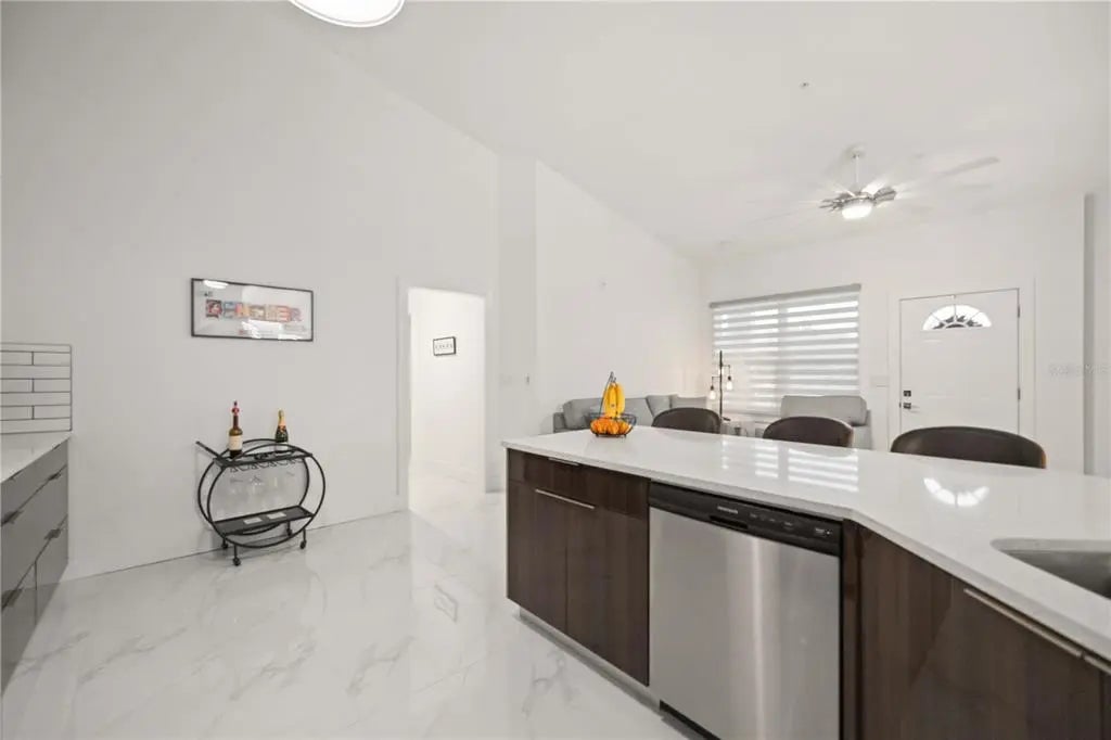 Gulf Shores Realty: 16 94c98a305a7d9eff548dbaf4de76f3d7 l