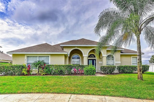 2812 Spinning Silk Court, KISSIMMEE