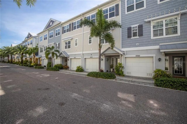 6036 Anchorage Way S, ST PETERSBURG