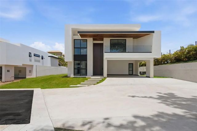 45 Sereno, GUAYNABO
