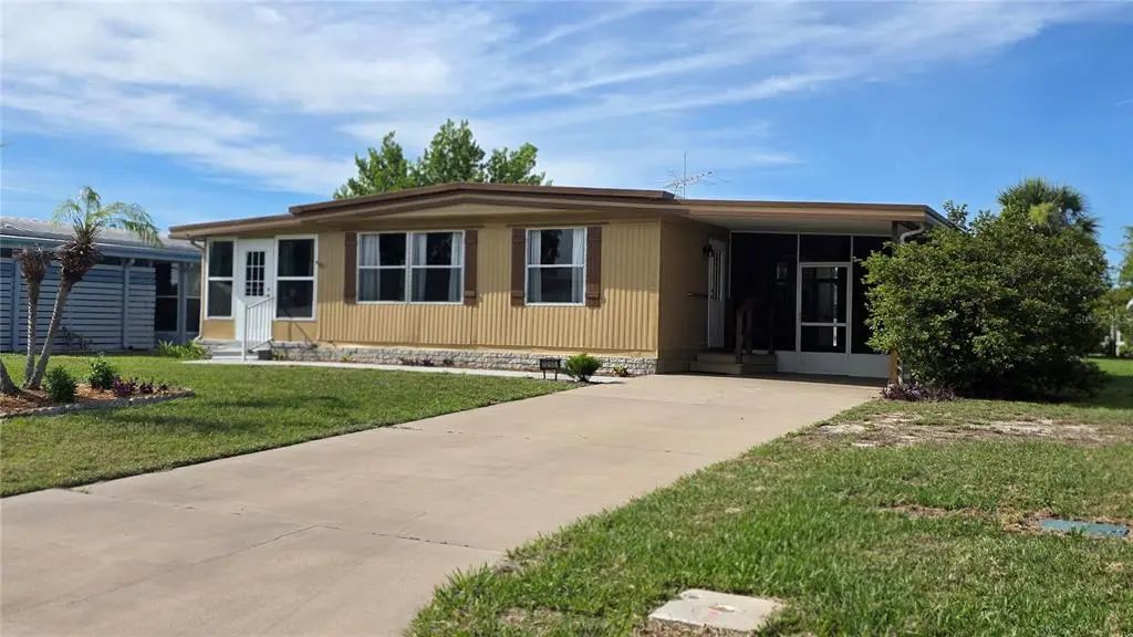 1203 Apache Circle, TAVARES