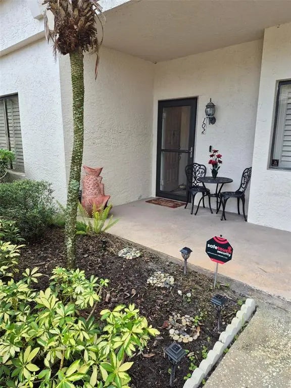 3028 Red Oak Court 102, PALM HARBOR