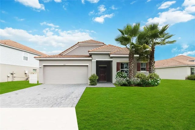 1166 Oak Bluff Drive, DAVENPORT