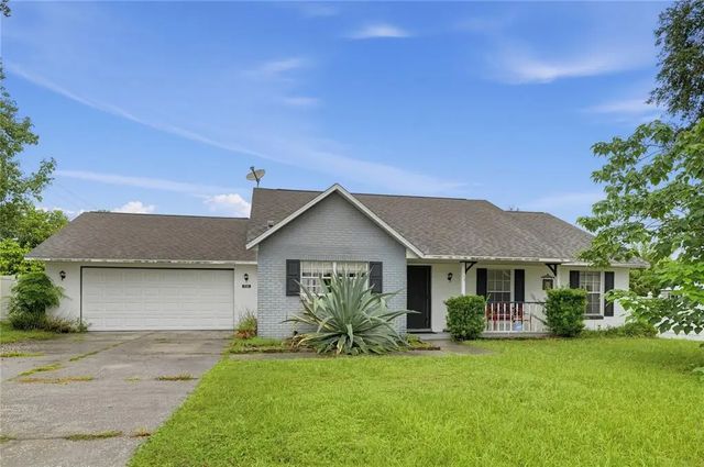 735 Oak Lane, GROVELAND