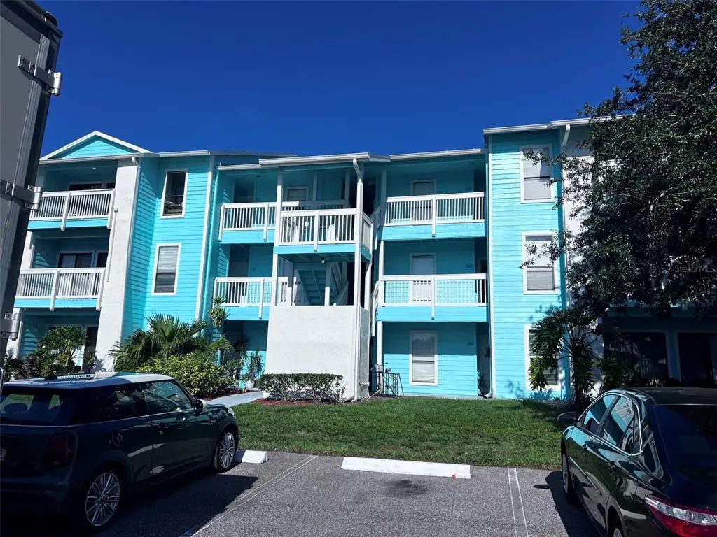 455 Alt 19 S 202, PALM HARBOR