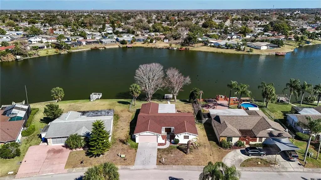 9616 Lake Christina Lane, PORT RICHEY