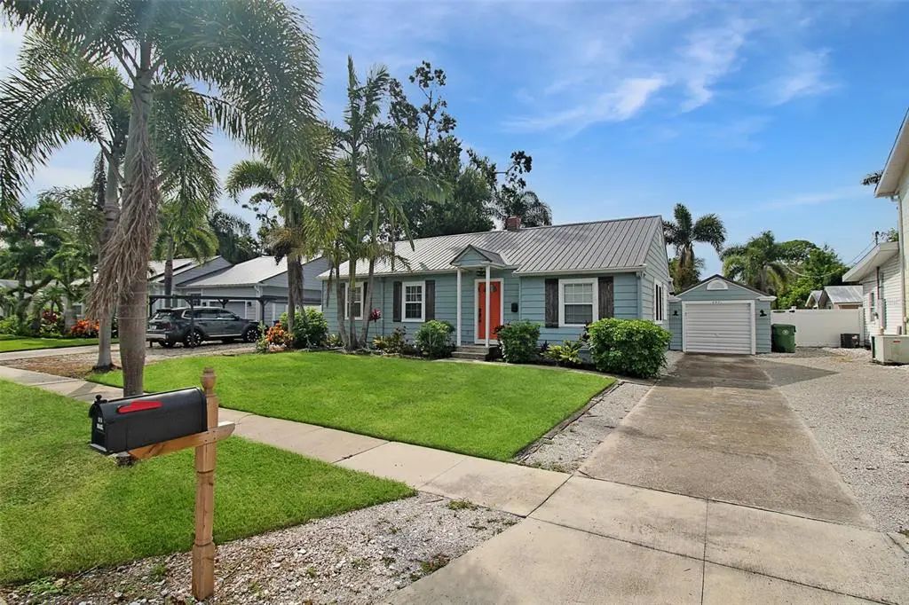 2321 18th Avenue W, BRADENTON