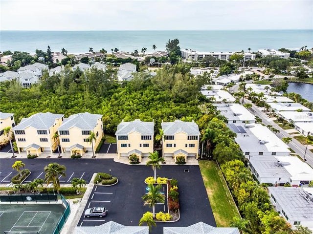 619 Cedars Court, LONGBOAT KEY