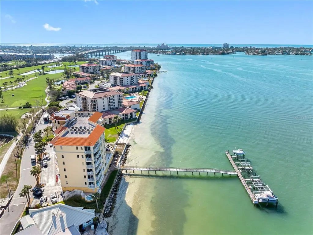 6025 Sun Boulevard 302, ST PETERSBURG