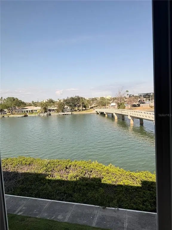 7465 Bay Island Drive S 312, SOUTH PASADENA