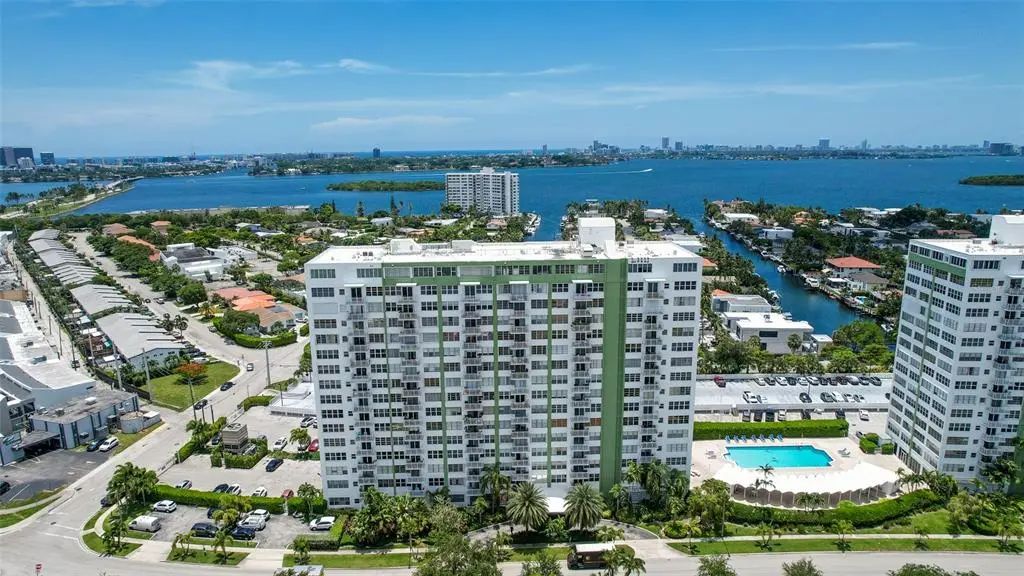 2150 Sans Souci Boulevard #c402, NORTH MIAMI