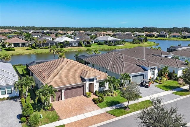 9008 Bernini Place, SARASOTA