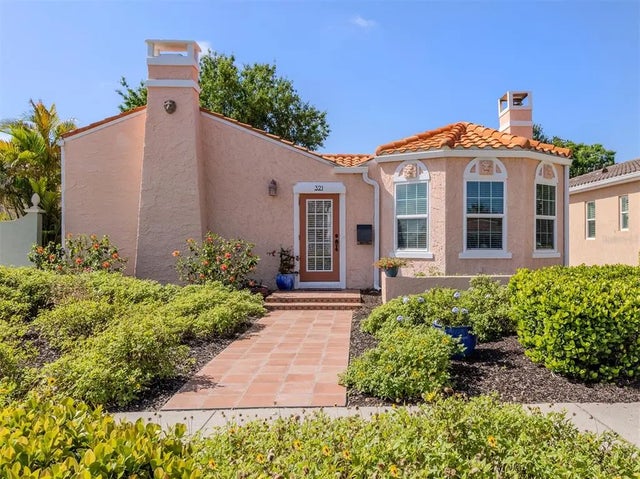 321 Pedro Street, VENICE