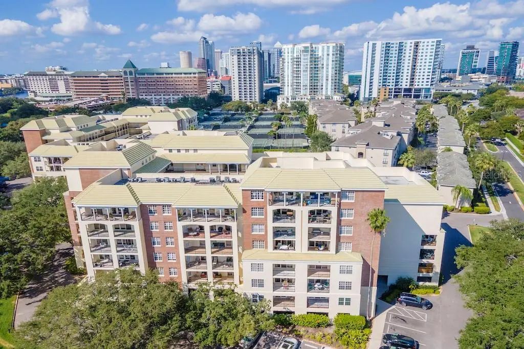 1002 S Harbour Island Boulevard 1302, TAMPA