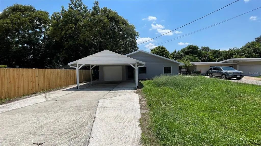 253 W Lake Ina Drive, WINTER HAVEN