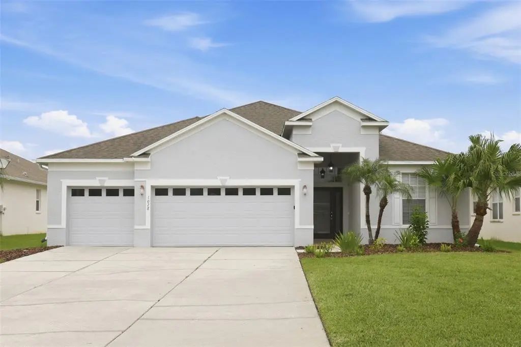 1028 Appian Place, WESLEY CHAPEL