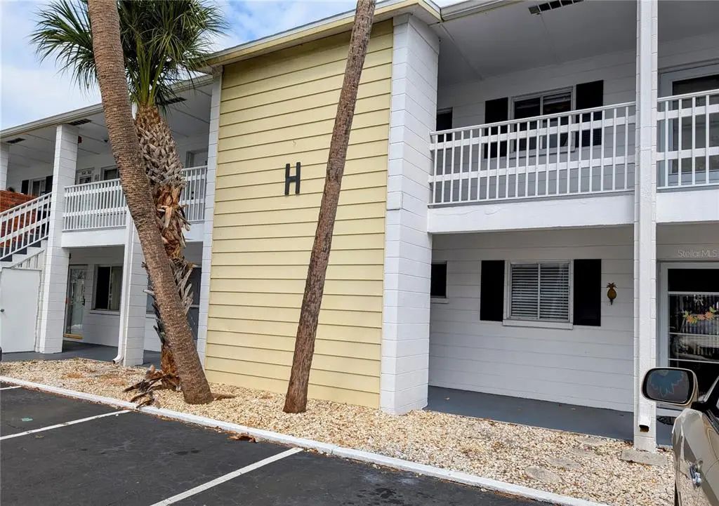 1545 Pleasant Road H-23, BRADENTON